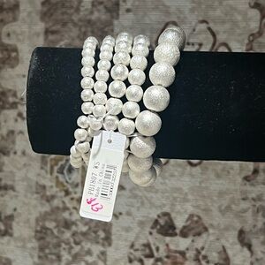 Cute silver bracelet’s